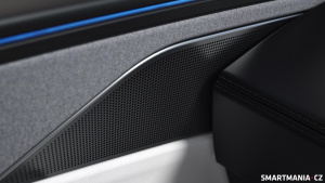 Tesla Model Y 2025 Interier 02