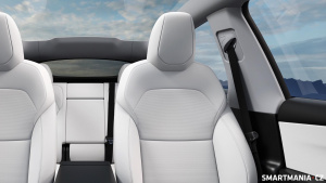 Tesla Model Y 2025 Interier 03
