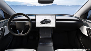 Tesla Model Y 2025 Interier 04
