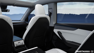 Tesla Model Y 2025 Interier 09