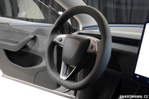 Volant u nové Tesly Model Y
