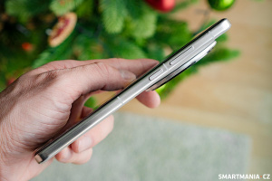 Vivo X200 Pro Pravý bok s tlačítky