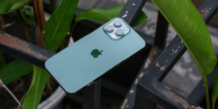 Apple iPhone 13 Pro na fotografii