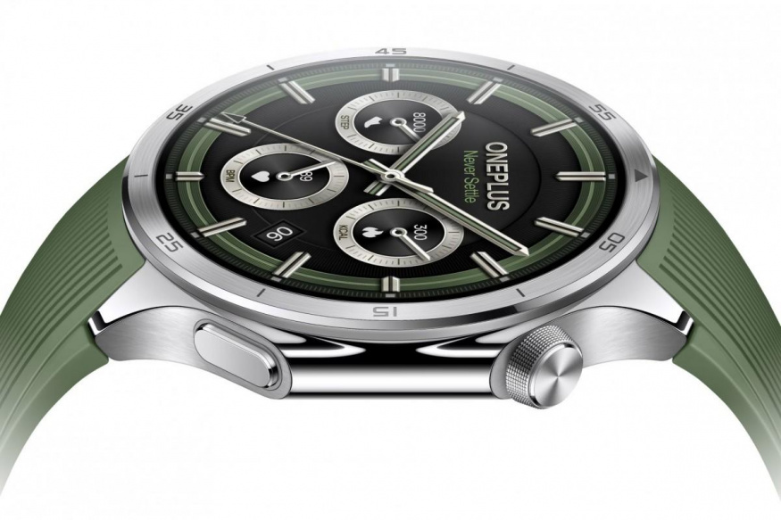 Oneplus Watch 3 ve stříbrné barvě
