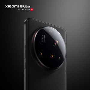 Xiaomi 15 Ultra v černé barvě