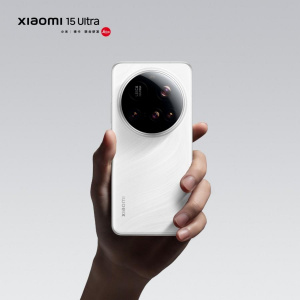 Xiaomi 15 Ultra v bílé barvě
