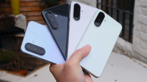 Samsung Galaxy A36 ve všech barvách na fotografii