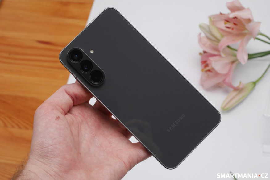 Samsung Galaxy A56 Samsung Galaxy A56 01