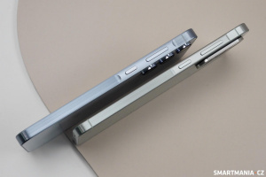 Samsung Galaxy A55 (vlevo) versus A56 (vpravo)