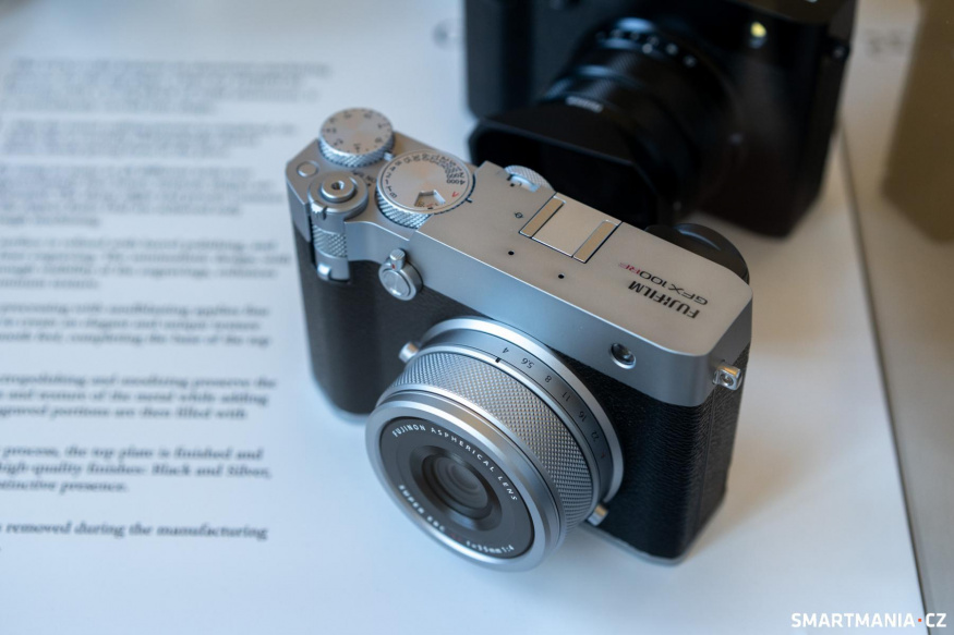 Fujifilm GFX 100RF