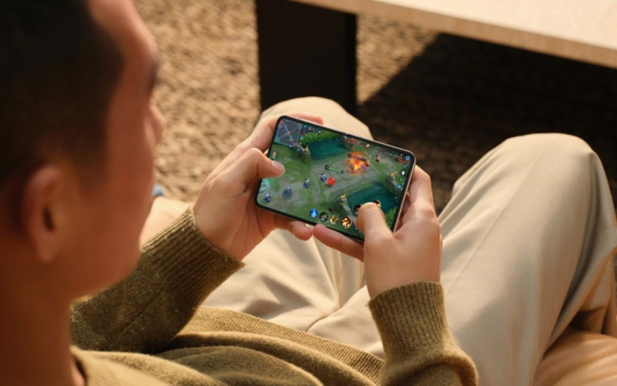 Huawei Pura X při hraní her