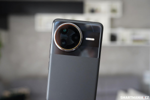 Poco F7 Ultra v černé barvě
