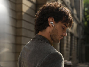 Xiaomi Buds 5 Pro v titanově šedé barvě