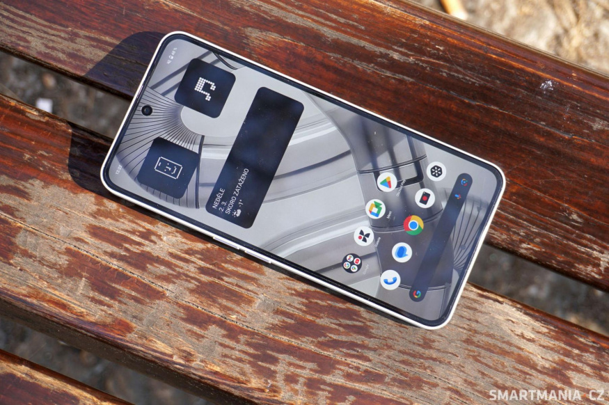 Recenze Nothing Phone (3a) Pro: Android s jasným rukopisem