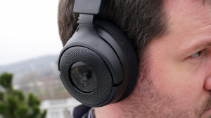 Recenze Razer Kraken V4: šikovně univerzální herní sluchátka