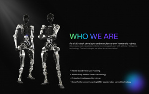 Humanoidní robot Adam