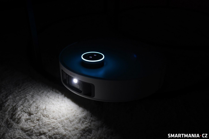 Dreame X50 Ultra disponuje přisvětlovací diodou