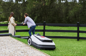 Robotická sekačka Ecovacs Goat A3000