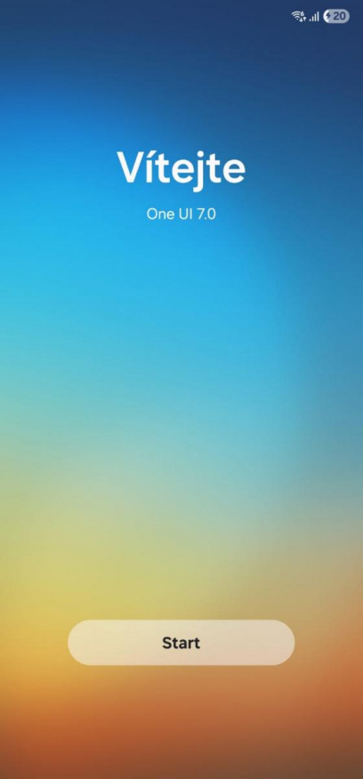 Uvítací obrazovka prostředí One UI 7