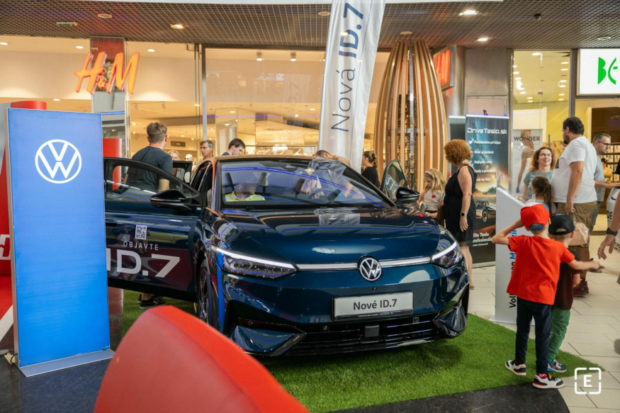 Salón Elektromobilů 2025