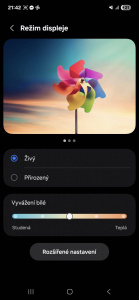 OLED je živý sám o sobě, ale můžete i přidat