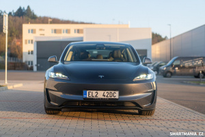 Tesla Model 3 Performance přední část
