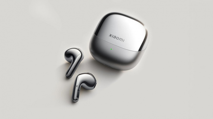 Sluchátka Xiaomi Buds 5 v titanové barvě
