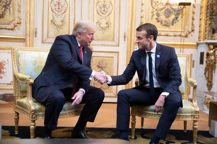 Prezidenti Donald Trump a Emmanuel Macron na společném jednání Prezidenti Donald Trump a Emmanuel Macron na společném jednání