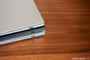 Pravá strana a konektor notebooků řady Asus Vivobook S