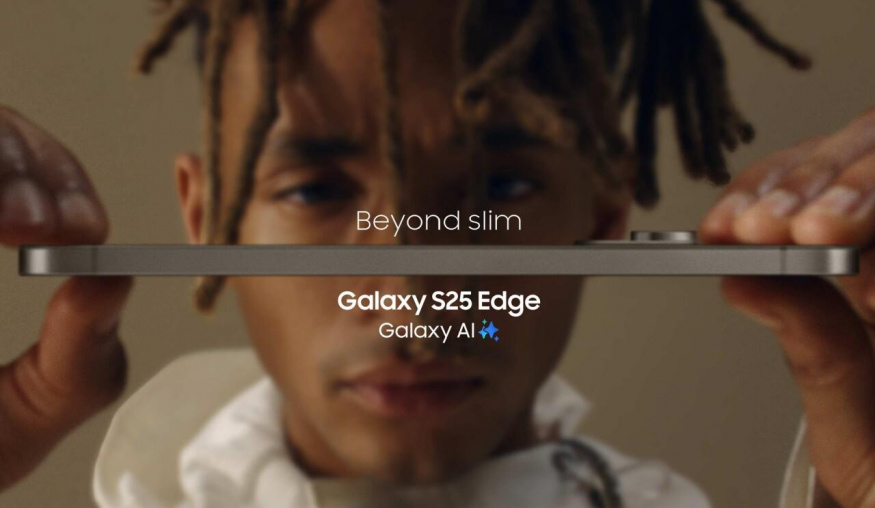 Galaxyy S25 Edge z profilu