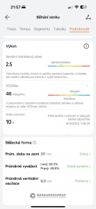 Srovnání aktivity Huawei Watch Fit 4 a Apple Watch Series 10