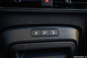 Boční elektrické dveře lze ovládat i z místa řidiče