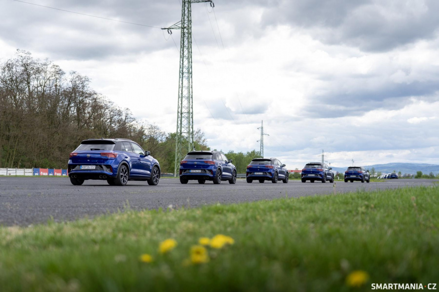 T-Roc R je už starší model, crossover, ale ostudu si s ním na okruhu neuděláte T-Roc R je už starší model, crossover, ale ostudu si s ním na okruhu neuděláte