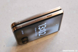 Motorola Razr 60 Ultra z různých úhlů