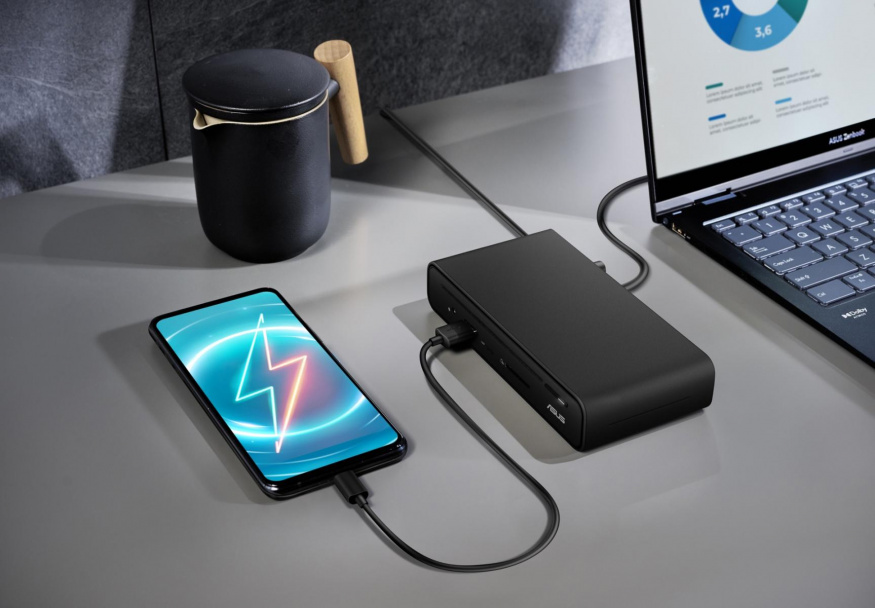 Dokovací stanice Asus Triple Display USB-C Dock