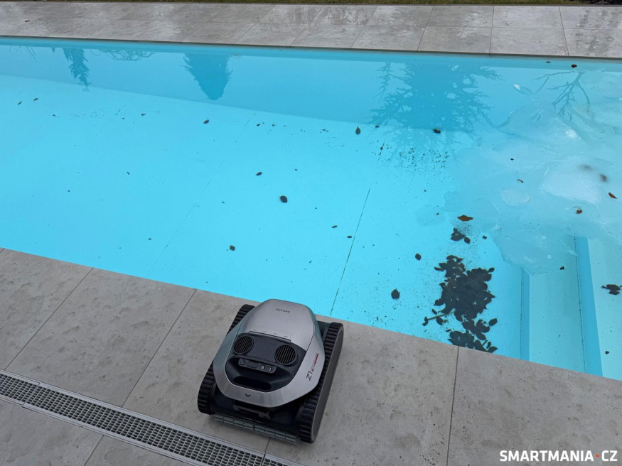 Úklid bazénu po zimě (únor 2026) Úklid bazénu po zimě (únor 2026)