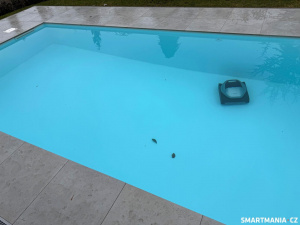 Čištění bazénu po zimě (2. kolo) Čištění bazénu po zimě (2. kolo)