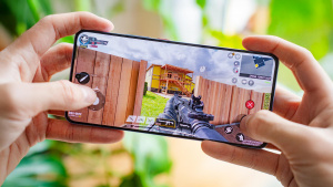 Realme GT 7 jako herní telefon: jak obstojí s náročnými tituly?