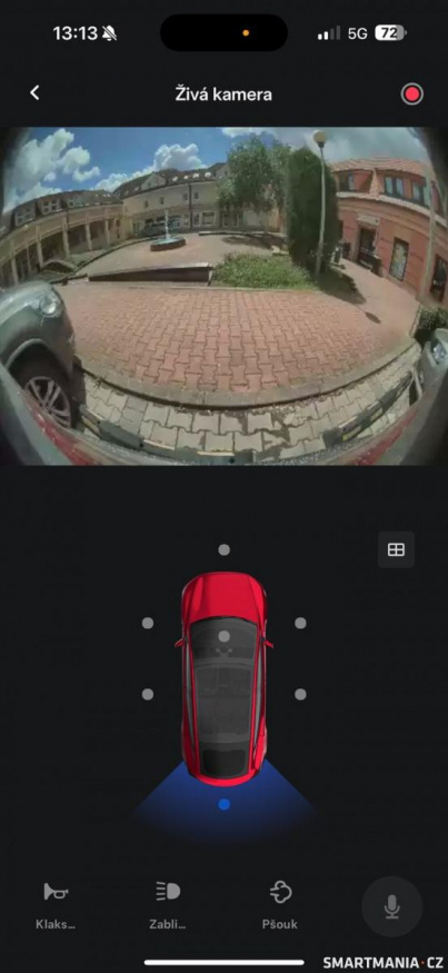 V mobilu si zkontrolujete obraz z kamer