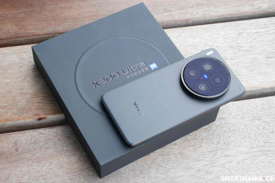 Vivo X200 Ultra s čínským prodejním balením