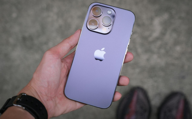 Chytrý telefon iPhone 14 Pro