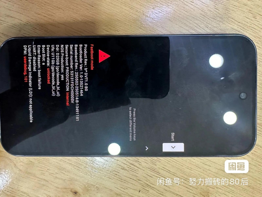 Prototyp telefonu Google Pixel 10 Pro na uniklém snímku