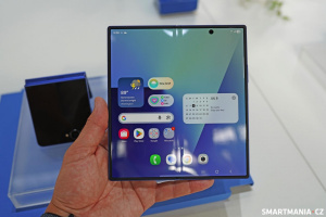 Samsung Galaxy Z Fold 7 v modré barvě