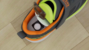 Boty Skechers s místem pro lokalizační štítek AirTag