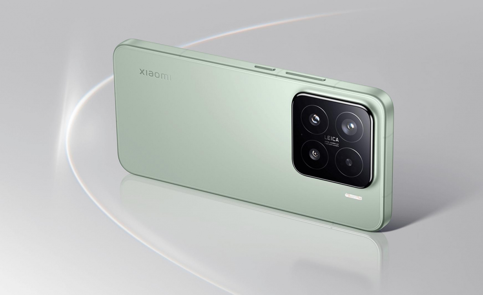 Xiaomi 15 v elegantní zelené barvě