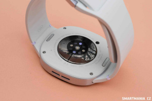 Galaxy Watch 8 v bílé barvě