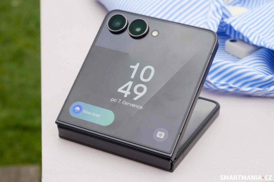 Samsung Galaxy Z Flip 7 a vnější displej FlexWindow