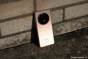Design zadní strany Honor Magic V5