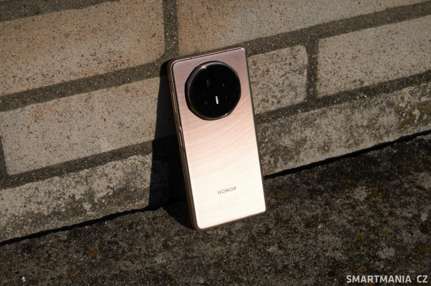 Design zadní strany Honor Magic V5 Design zadní strany Honor Magic V5