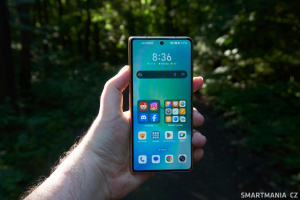 Vnější displej mobilu Honor Magic V5